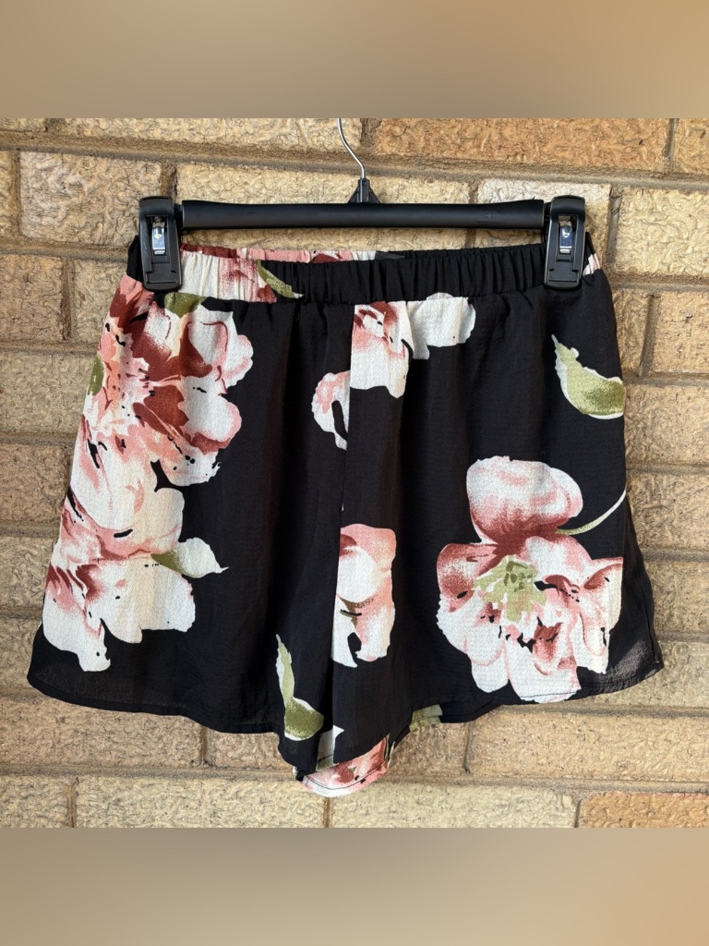 Black Floral Shorts Size XS